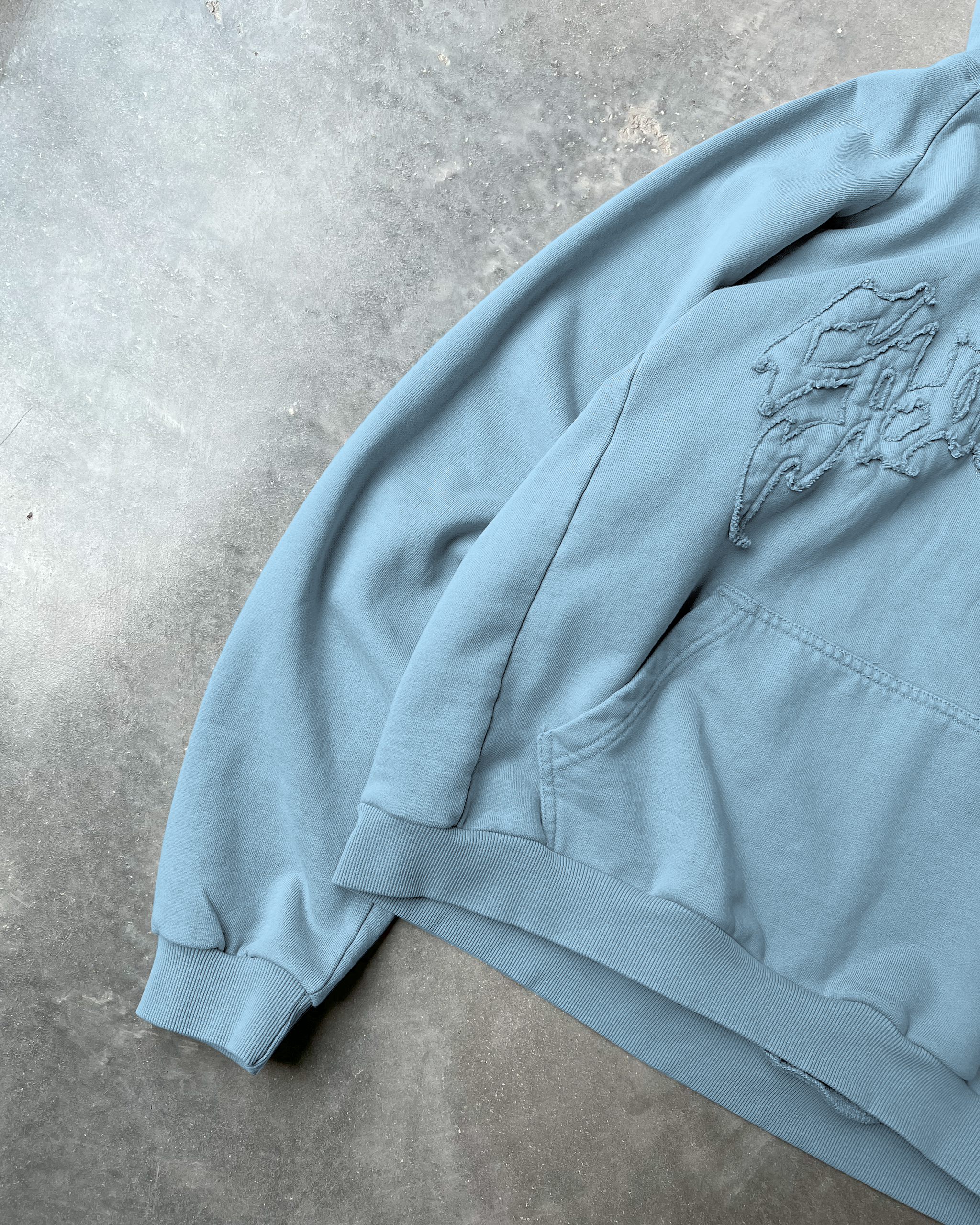 【BLUER】EMBROIDERY WASHED HOODIE 2/16再入荷【BLR BLUER】Embroidery Washed Hoodie | OUR BRAND
