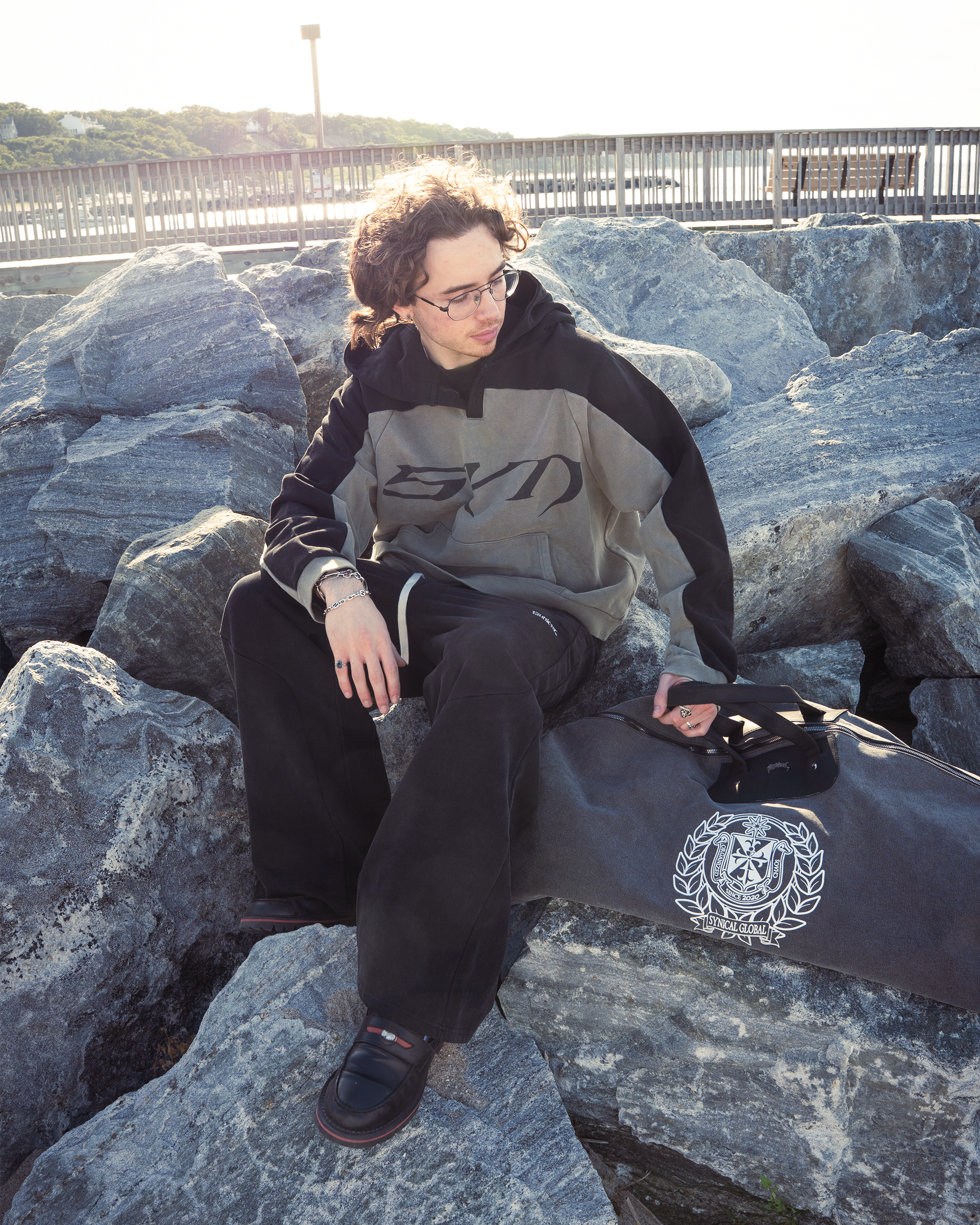 SYNICAL | button-up-hoodie-black-tan