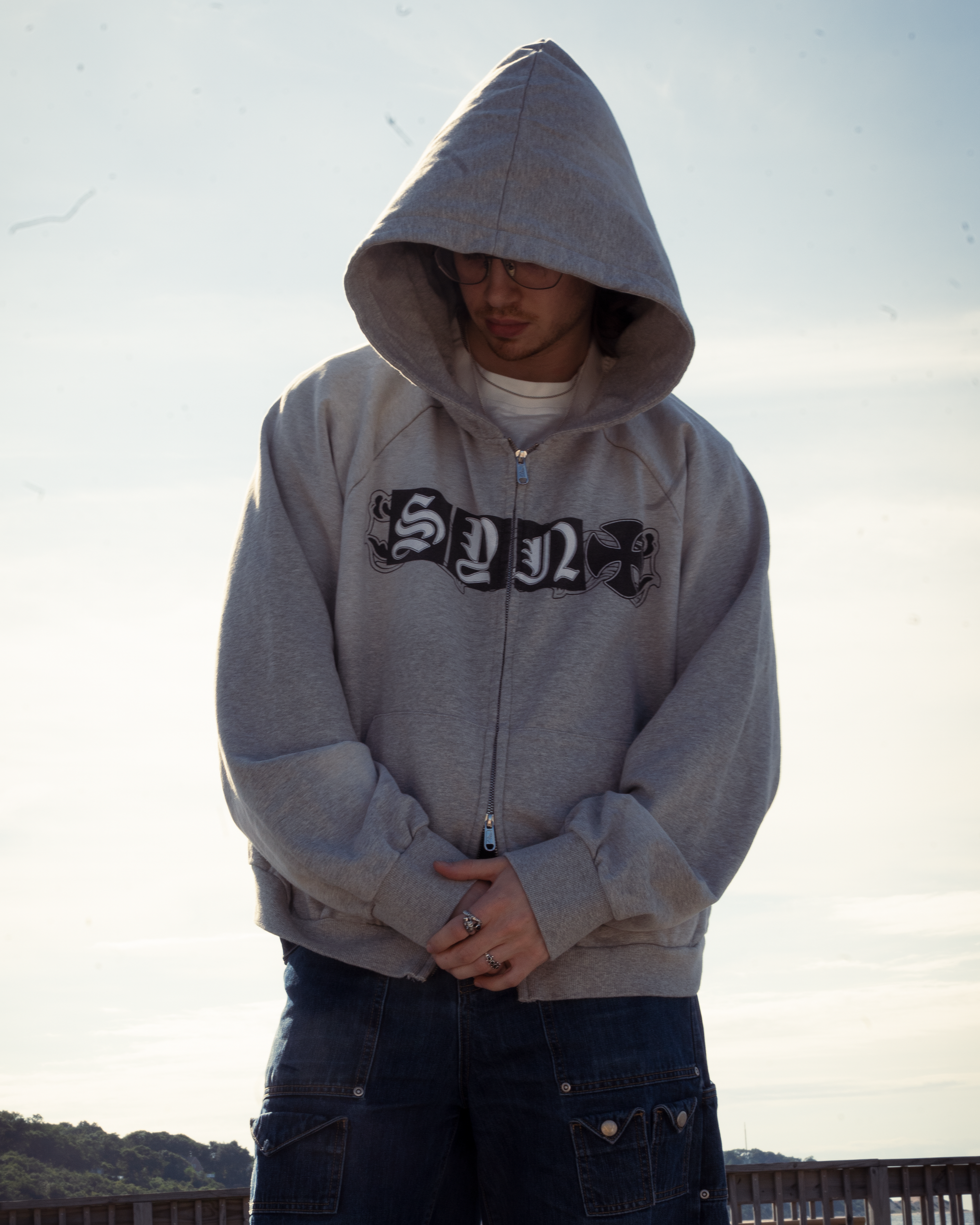 ソンフン　フーディー　アイボリー　サイズ XL Artist-Made ENHYPEN Artist-Madeソンフン フーディー Lサイズ - メルカリ