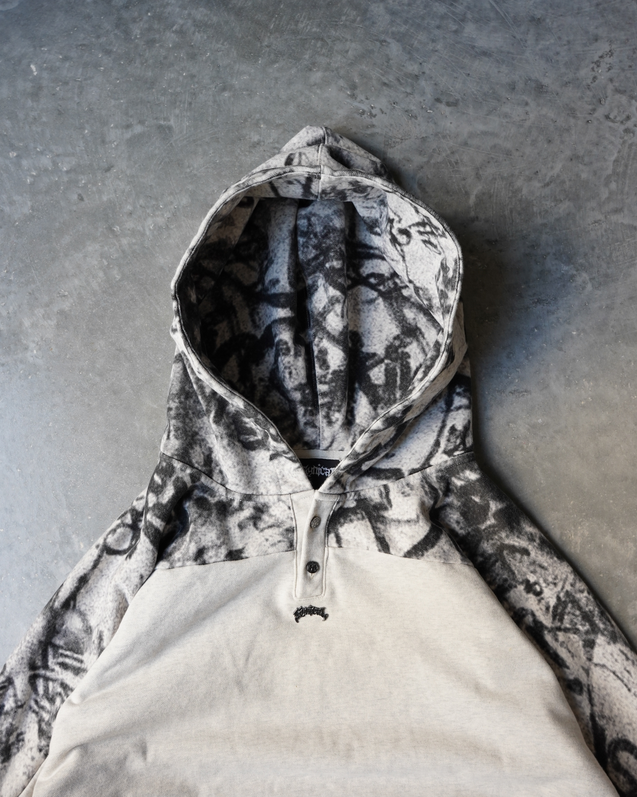 SYNICAL | graffiti-hoodie-white-heather