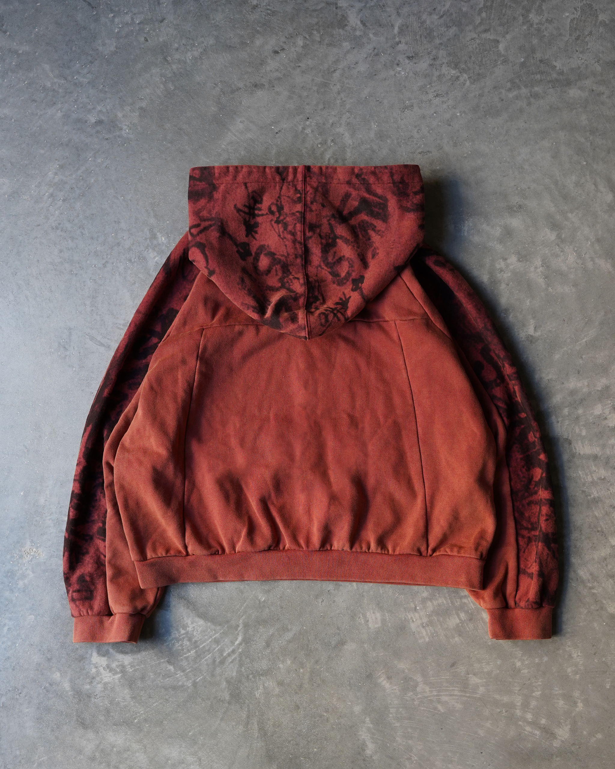 SYNICAL | graffiti-hoodie-scarlet