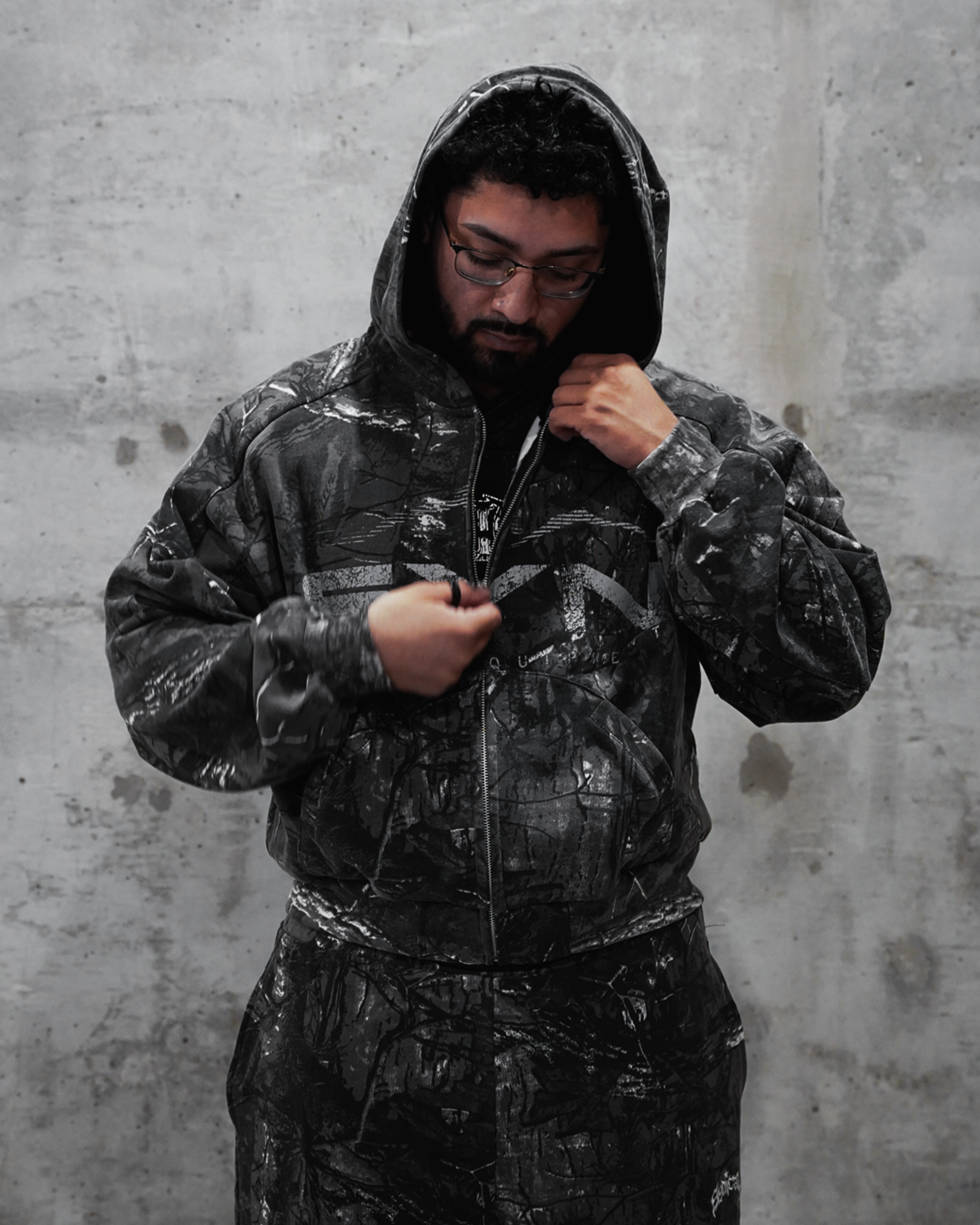 SYNICAL | syn-camo-zip-up-washed-black