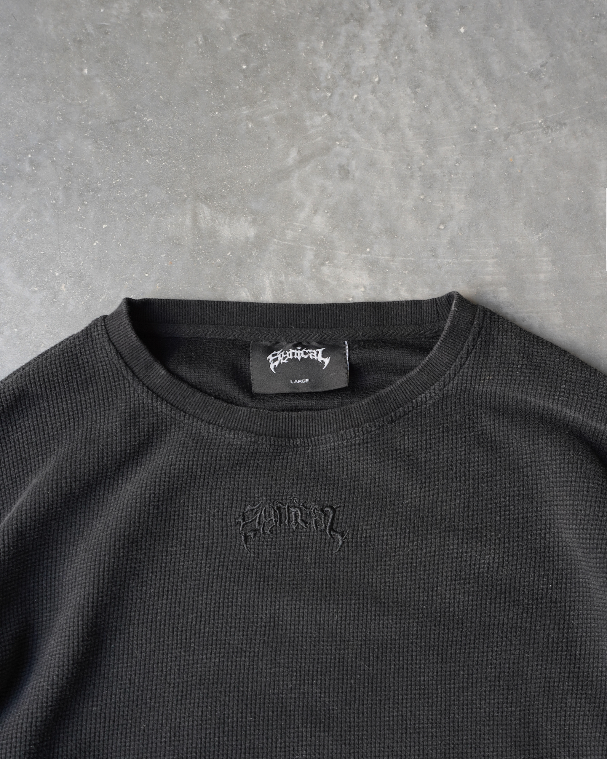 SYNICAL | uncuffed-vital-thermal-washed-black